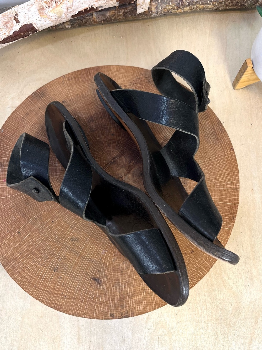 Cydwoq | Attract Sandal in Dark Brown With Ankle Straps Size 7.5